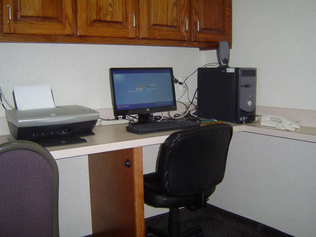 Best Western Fort Worth Inn And Suites מראה חיצוני תמונה