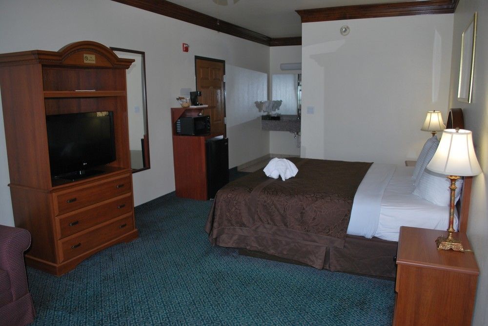 Best Western Fort Worth Inn And Suites מראה חיצוני תמונה