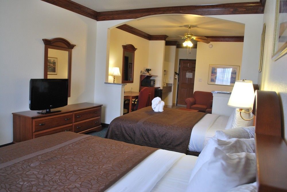 Best Western Fort Worth Inn And Suites מראה חיצוני תמונה